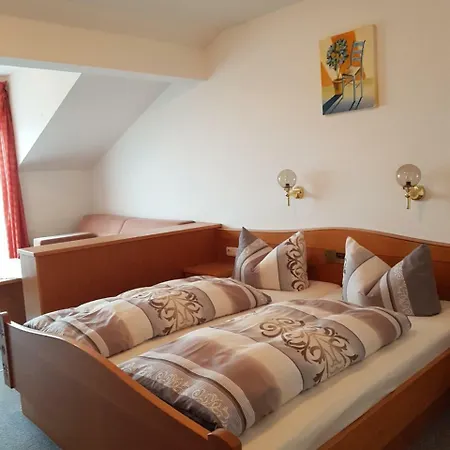 Séjour chez l'habitant Monteurunterkunft Haus Max & Moritz Böbrach